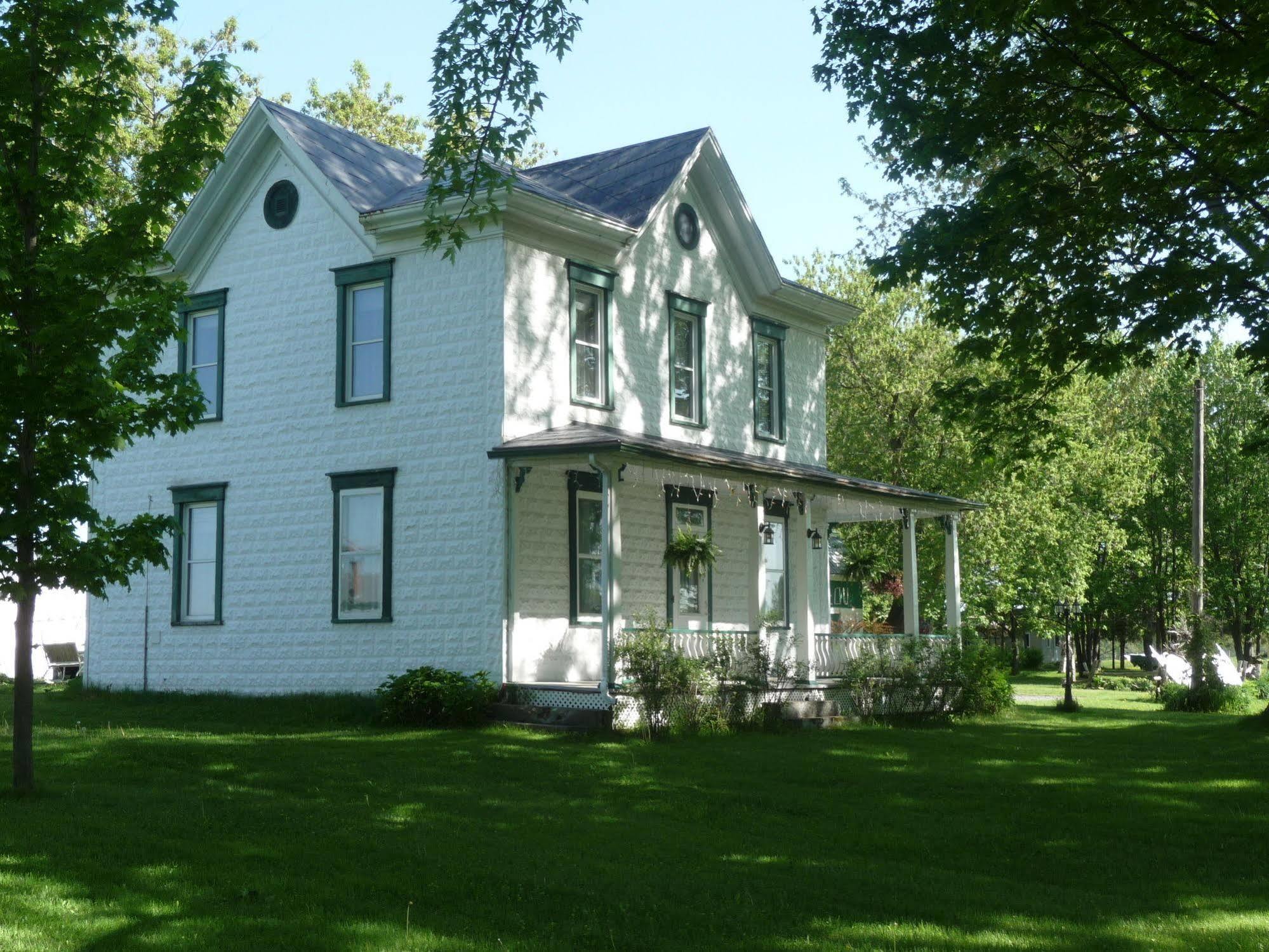 La Maison Des Leclerc Trois-Rivieres Exterior photo