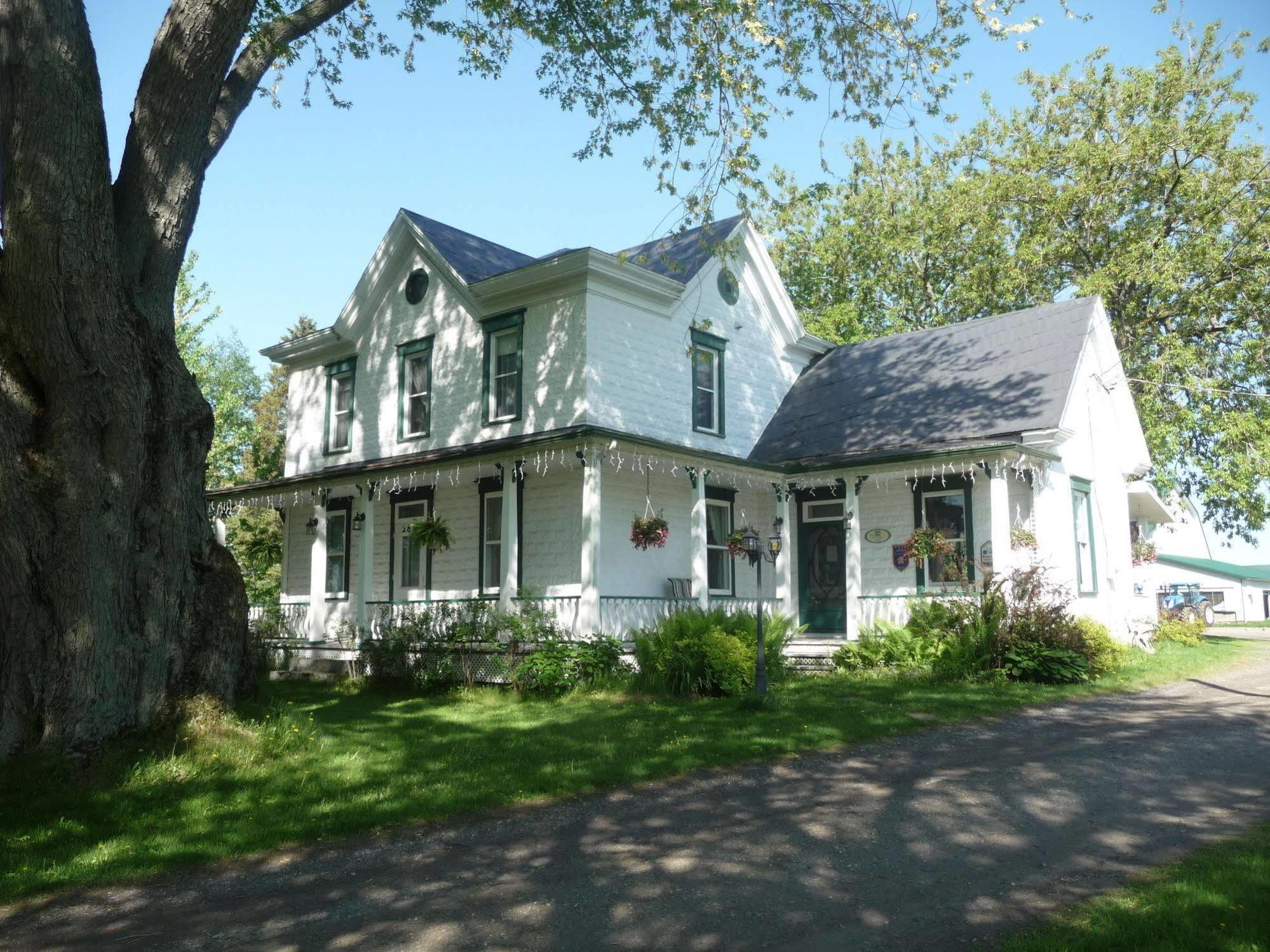 La Maison Des Leclerc Trois-Rivieres Exterior photo